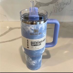 Brand new 40 oz ocean tie dye Stanley